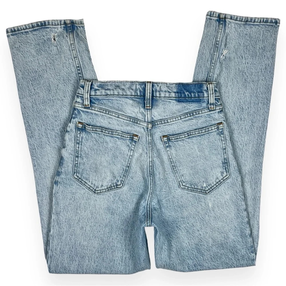 Abercrombie & Fitch 90’s Straight Ultra High Rise Jeans